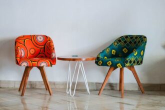 Furniture with rounded corners in the child's room for security and friendliness